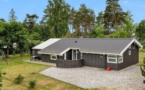 Gjorgjija - from the Sea: Verblijf, Schuur, Hut, Boerderij, Prairie, Keet, Schuur, Blokhut, Garden Gebouwen