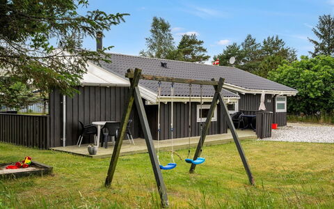 Gjorgjija - from the Sea: Verblijf, Schuur, Hut, Boerderij, Prairie, Keet, Schuur, Blokhut, Garden Gebouwen