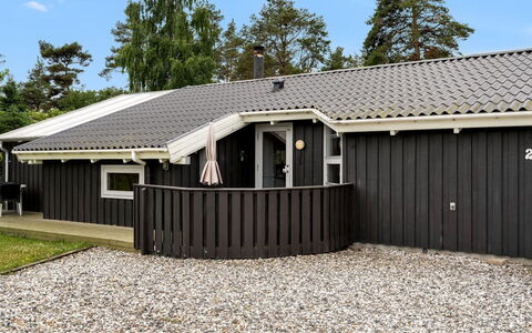 Gjorgjija - from the Sea: Verblijf, Schuur, Hut, Boerderij, Prairie, Keet, Schuur, Blokhut, Garden Gebouwen