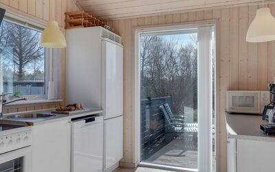 Jil - 750M from the Sea