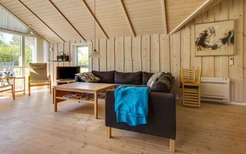Åsta - 1.7Km from the Sea: Meubilair, Interieur Ontwerp, Flooring, Hout, Verdieping, Plafond, Houten Vloer, Stoel, Tafel, Verlichting