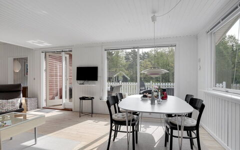 Mainio - 800M from the Sea: Dak, Huis, Huis, Verblijf, Siding, Landgoed, Oprit, Garden Gebouwen, Werf, Schuur
