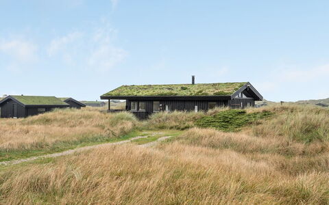 Eri - 300M from the Sea: Woongebied, Dak, Voorstad, Oprit, Landgoed, Schoorsteen