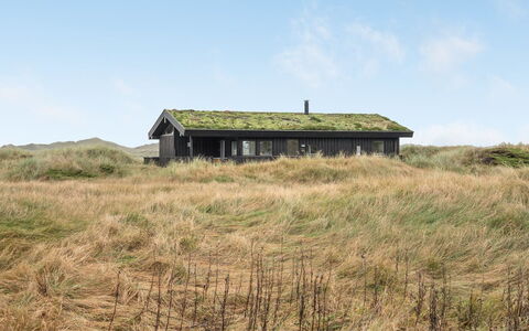 Eri - 300M from the Sea: Woongebied, Dak, Voorstad, Oprit, Landgoed, Schoorsteen