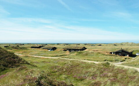 Eri - 300M from the Sea: Woongebied, Dak, Voorstad, Oprit, Landgoed, Schoorsteen