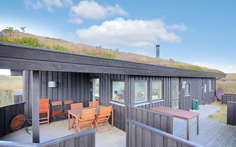 Eri - 300M from the Sea: Woongebied, Dak, Voorstad, Oprit, Landgoed, Schoorsteen