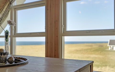 Hedy - 150M from the Sea: Meubilair, Interieur Ontwerp, Flooring, Hout, Verdieping, Plafond, Houten Vloer, Stoel, Tafel, Verlichting