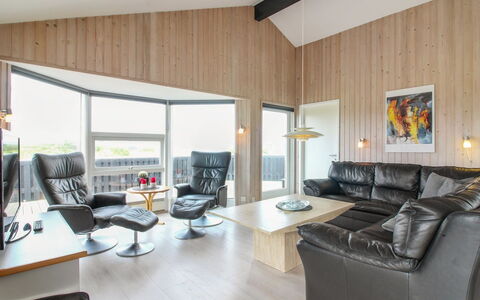 Seniha - 400M from the Sea: Interieur Ontwerp, Hout, Plafond, Meubilair, Bankstel, Woonkamer, Flooring, Kamer, Verdieping, Verlichting