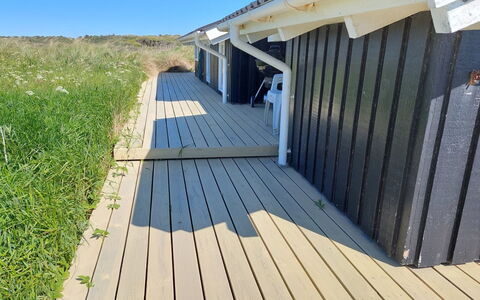 Sixten - 450M from the Sea: Flooring, Muur, Verdieping, Interieur Ontwerp, Hout, Plafond, Houten Vloer, Verlichting, Meubilair, Laminaatvloer