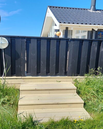 Sixten - 450M from the Sea