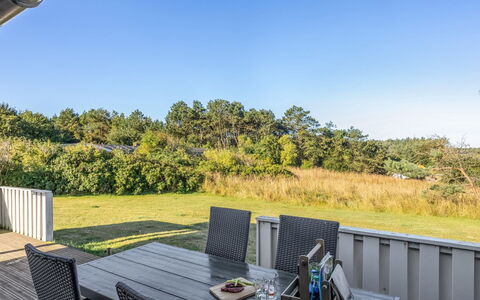 Otta - 779M from the Sea: Dek, Schaduw, Hek, Hardwood, Veranda, Plank, Balkon, Landscaping, Eco Hotel, Home Schermen