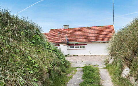 Grazian - 50M from the Sea: Lucht, Gras, Dak, Land Lot, Landelijk Gebied, Verblijf, Helling, Dorp, Pool, Trail