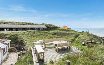 Grazian - 50M from the Sea