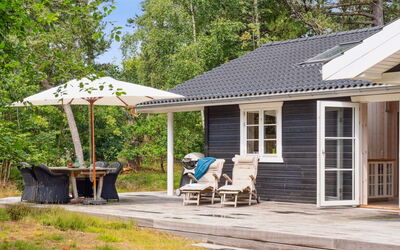 Grethe - 1Km from the Sea