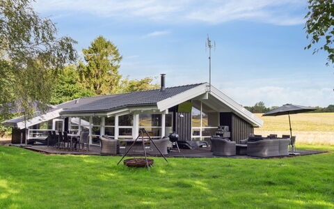 Rik - 350M from the Sea: Woongebied, Dak, Voorstad, Oprit, Landgoed, Schoorsteen