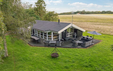 Rik - 350M from the Sea: Woongebied, Dak, Voorstad, Oprit, Landgoed, Schoorsteen