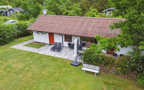 Merita - 1.1Km from the Sea: Appartement, Schaduw, Balkon, Stoel, Hek, Buitenmeubels, Aluminium, Kunstgras