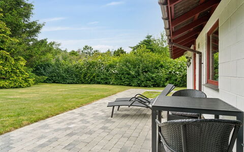 Merita - 1.1Km from the Sea: Appartement, Schaduw, Balkon, Stoel, Hek, Buitenmeubels, Aluminium, Kunstgras