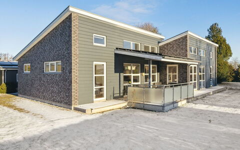 Bjerne - 200M from the Sea: Meubilair, Interieur Ontwerp, Flooring, Hout, Verdieping, Plafond, Houten Vloer, Stoel, Tafel, Verlichting
