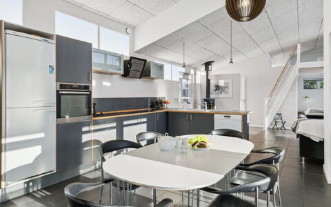 Bjerne - 200M from the Sea: Meubilair, Interieur Ontwerp, Flooring, Hout, Verdieping, Plafond, Houten Vloer, Stoel, Tafel, Verlichting