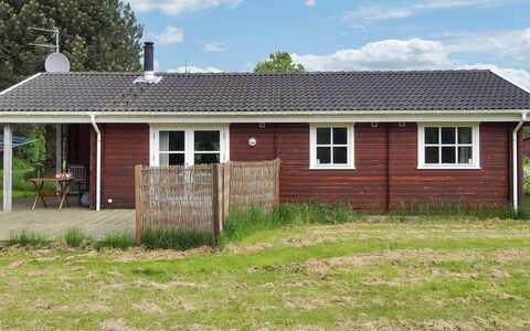 Lilian - 600M from the Sea: Woongebied, Dak, Voorstad, Oprit, Landgoed, Schoorsteen