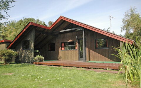 Spasena - 400M from the Sea: Dak, Huis, Deur, Verblijf, Schaduw, Siding, Werf, Landgoed, Backyard
