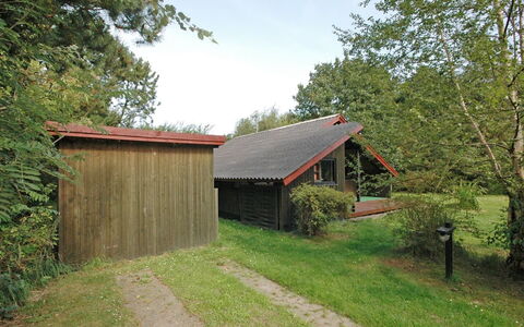 Spasena - 400M from the Sea: Dak, Huis, Deur, Verblijf, Schaduw, Siding, Werf, Landgoed, Backyard
