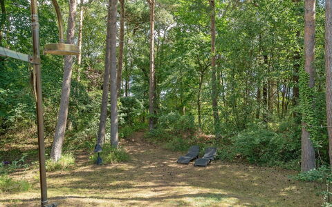 Myrra - 10M from the Sea: Dak, Huis, Huis, Verblijf, Siding, Landgoed, Oprit, Garden Gebouwen, Werf, Schuur
