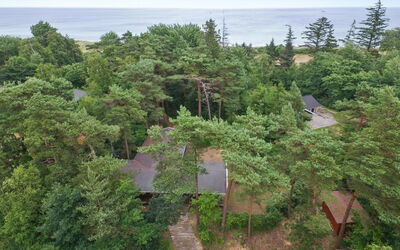 Myrra - 10M from the Sea