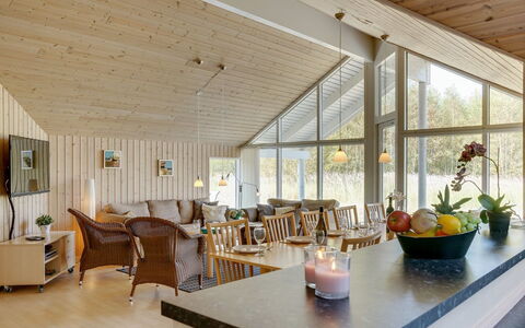 Vilvi - 500M from the Sea: Dak, Huis, Huis, Verblijf, Siding, Landgoed, Oprit, Garden Gebouwen, Werf, Schuur