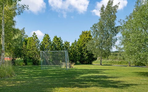 Vilvi - 500M from the Sea: Dak, Huis, Huis, Verblijf, Siding, Landgoed, Oprit, Garden Gebouwen, Werf, Schuur