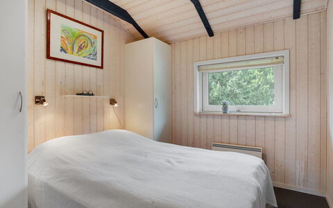 Bruno - 200M from the Sea: Dak, Huis, Huis, Verblijf, Deur, Siding, Dek, Veranda, Plank, Hardwood