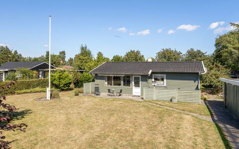 Maelle - 600M from the Sea: Dak, Huis, Huis, Verblijf, Siding, Landgoed, Oprit, Garden Gebouwen, Werf, Schuur