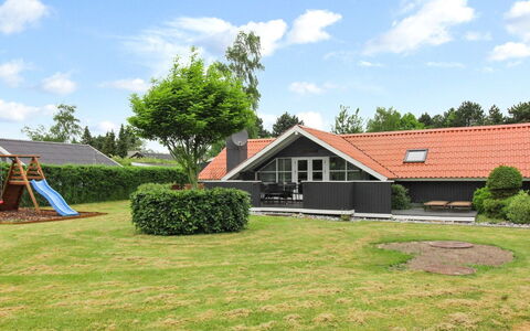 Gretta - 400M from the Sea: Dak, Huis, Huis, Verblijf, Siding, Landgoed, Oprit, Garden Gebouwen, Werf, Schuur