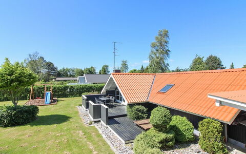Gretta - 400M from the Sea: Dak, Huis, Huis, Verblijf, Siding, Landgoed, Oprit, Garden Gebouwen, Werf, Schuur