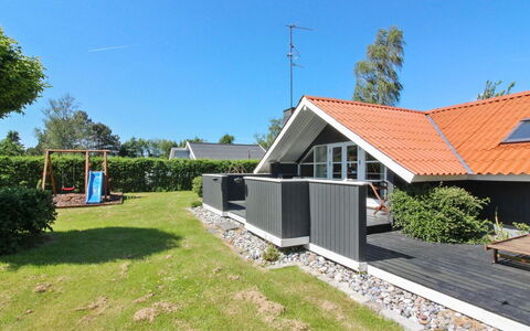 Gretta - 400M from the Sea: Dak, Huis, Huis, Verblijf, Siding, Landgoed, Oprit, Garden Gebouwen, Werf, Schuur