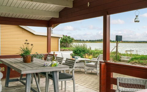Topi - 15M from the Sea: Blauw, Struik, Verblijf, Groundcover, Tuin, Landgoed, Schaduw, Landscaping, Boerderij, Eco Hotel