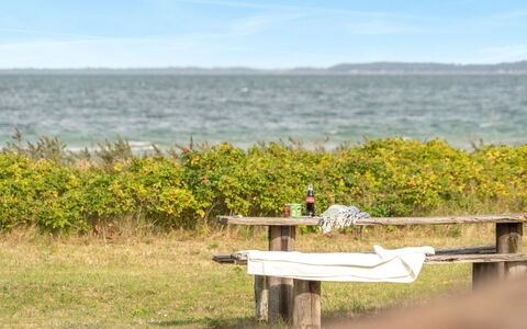 Sigurd - 20M from the Sea: Meubilair, Interieur Ontwerp, Flooring, Hout, Verdieping, Plafond, Houten Vloer, Stoel, Tafel, Verlichting