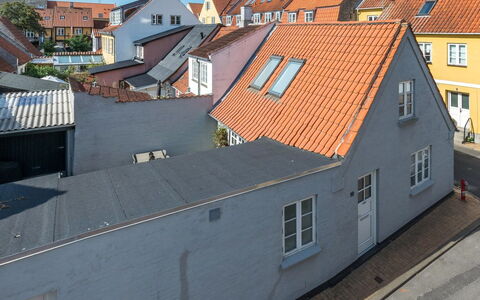 Zezilie - 500M from the Sea: Woongebied, Dak, Voorstad, Oprit, Landgoed, Schoorsteen