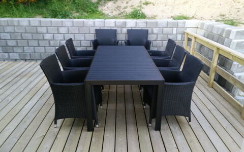Bertold - 20M from the Sea: Blauw, Struik, Verblijf, Groundcover, Tuin, Landgoed, Schaduw, Landscaping, Boerderij, Eco Hotel