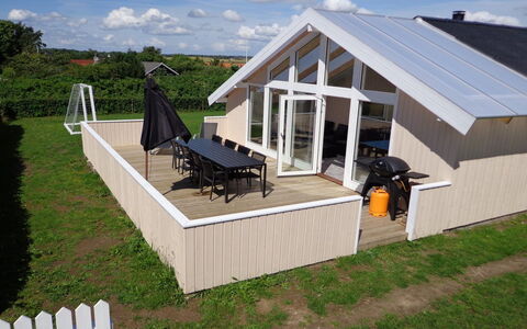 Dunya - 400M from the Sea: Blauw, Struik, Verblijf, Groundcover, Tuin, Landgoed, Schaduw, Landscaping, Boerderij, Eco Hotel