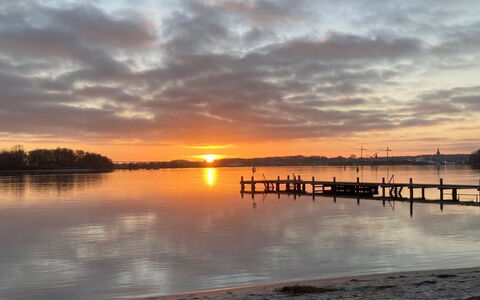 Constance - 50M from the Sea: Huis, Huis, Woongebied, Dak, Verblijf, Land Lot, Landgoed, Werf, Tuin, Siding