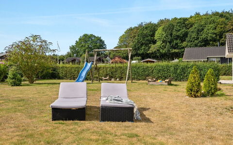 Stefanka - 600M from the Sea: Dak, Huis, Huis, Verblijf, Deur, Siding, Dek, Veranda, Plank, Hardwood