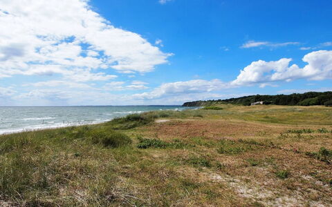 Emin - 100M from the Sea: Lucht, Blauw, Wolk, Horizon, Natuurlijke Omgeving, Ecoregio, Zomer, Kust, Kust En Oceanic Landvormen, Cumulus