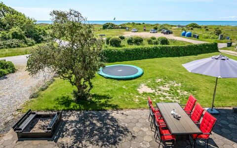 Emin - 100M from the Sea: Oceaan, Gazon, Landscaping, Kust, Werf, Park, Toevlucht
