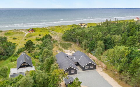 Jorn - 75M from the Sea: Huis, Dak, Huis, Verblijf, Schuur, Garden Gebouwen, Siding, Werf, Blokhut, Hut