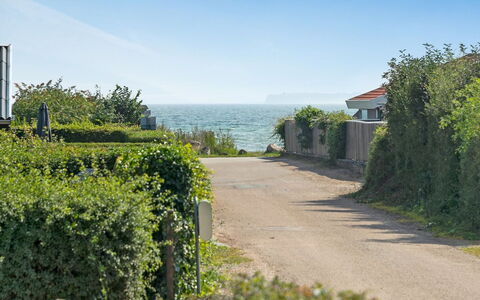 Sebbi - 90M from the Sea: Struik, Zee, Kust En Oceanic Landvormen, Kust, Oceaan, Kust, Haag, Tropen, Strand, Geluid