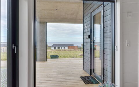 Gunborg - 400M from the Sea: Meubilair, Interieur Ontwerp, Flooring, Hout, Verdieping, Plafond, Houten Vloer, Stoel, Tafel, Verlichting