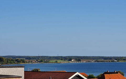 Gunborg - 400M from the Sea: Meubilair, Interieur Ontwerp, Flooring, Hout, Verdieping, Plafond, Houten Vloer, Stoel, Tafel, Verlichting