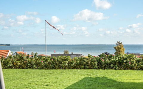 Apsolon - 150M from the Sea: Meubilair, Interieur Ontwerp, Flooring, Hout, Verdieping, Plafond, Houten Vloer, Stoel, Tafel, Verlichting